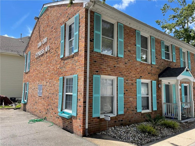 Featured Property image for 1206 Cypress Avenue